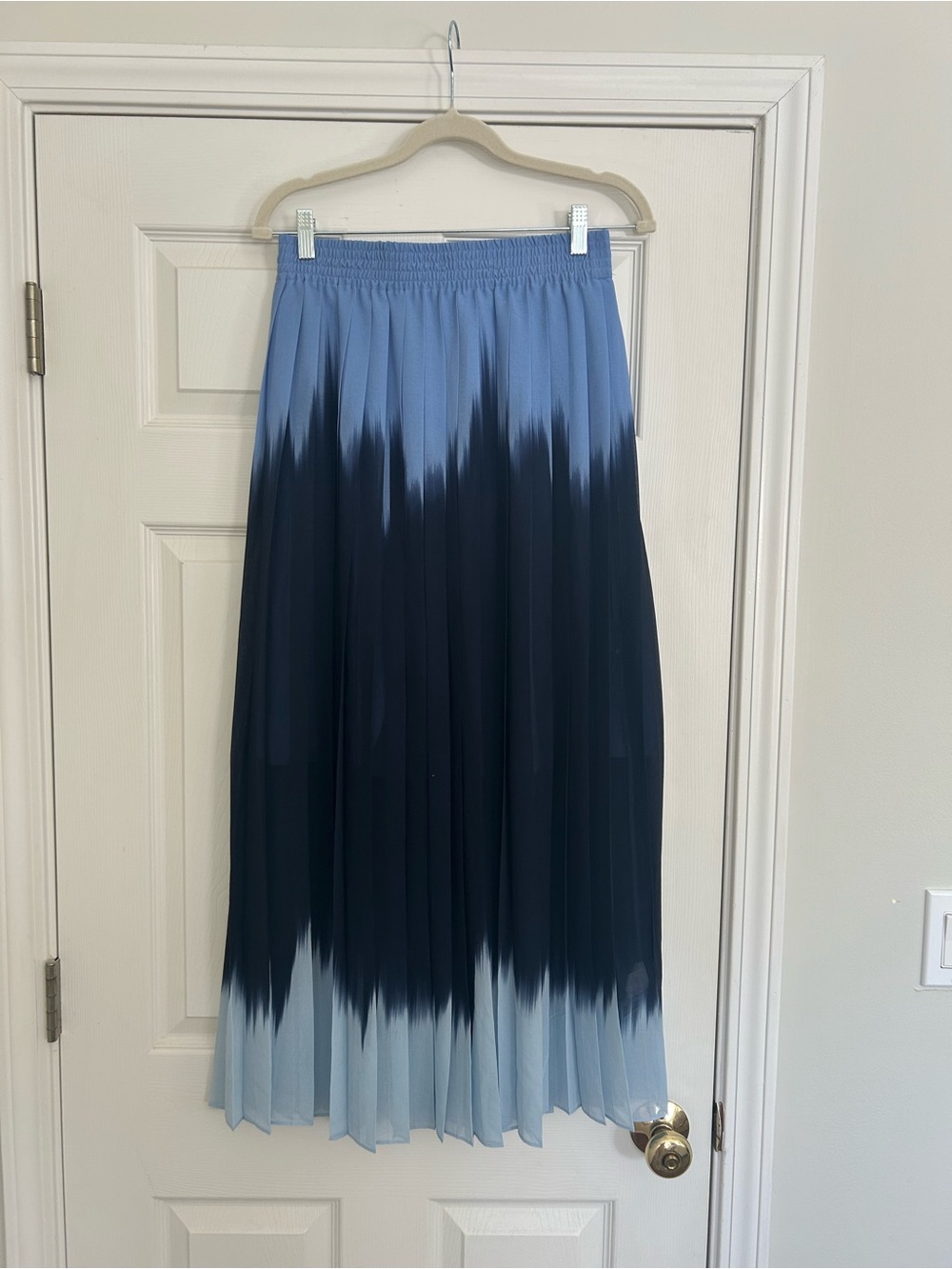 Banana Republic Blue Ombre Pleated Maxi Skirt